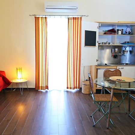 Porto Salvo Apartments - By Vacation Service تْشيفالو الغرفة الصورة