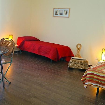 Porto Salvo Apartments - By Vacation Service تْشيفالو الغرفة الصورة