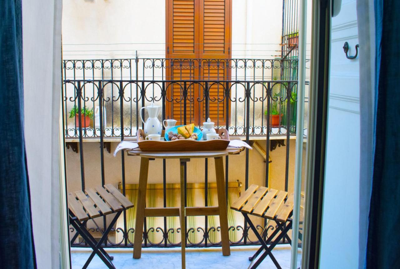 Porto Salvo Apartments - By Vacation Service تْشيفالو المظهر الخارجي الصورة