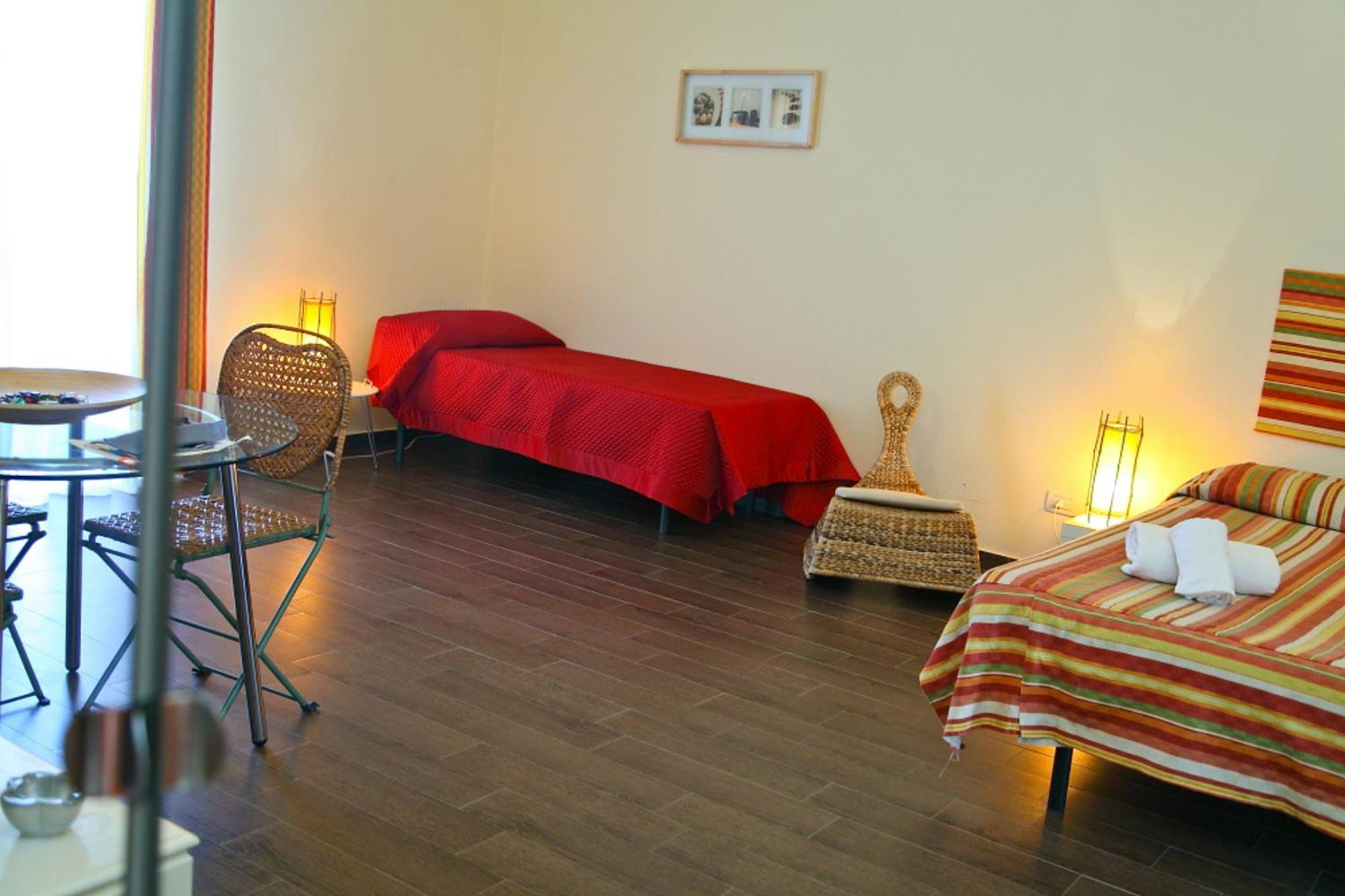 Porto Salvo Apartments - By Vacation Service تْشيفالو الغرفة الصورة