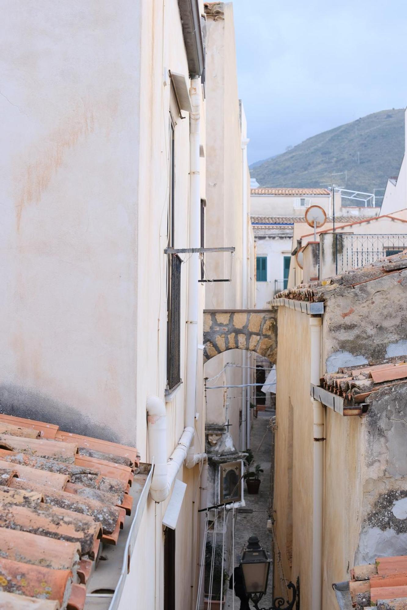 Porto Salvo Apartments - By Vacation Service تْشيفالو الغرفة الصورة