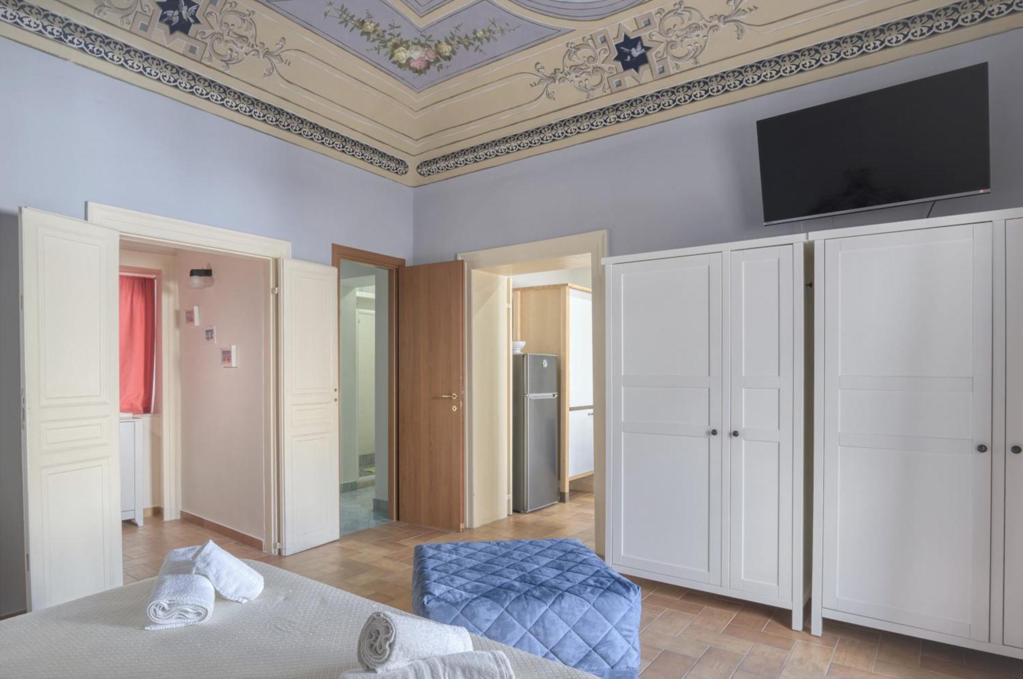 Porto Salvo Apartments - By Vacation Service تْشيفالو الغرفة الصورة