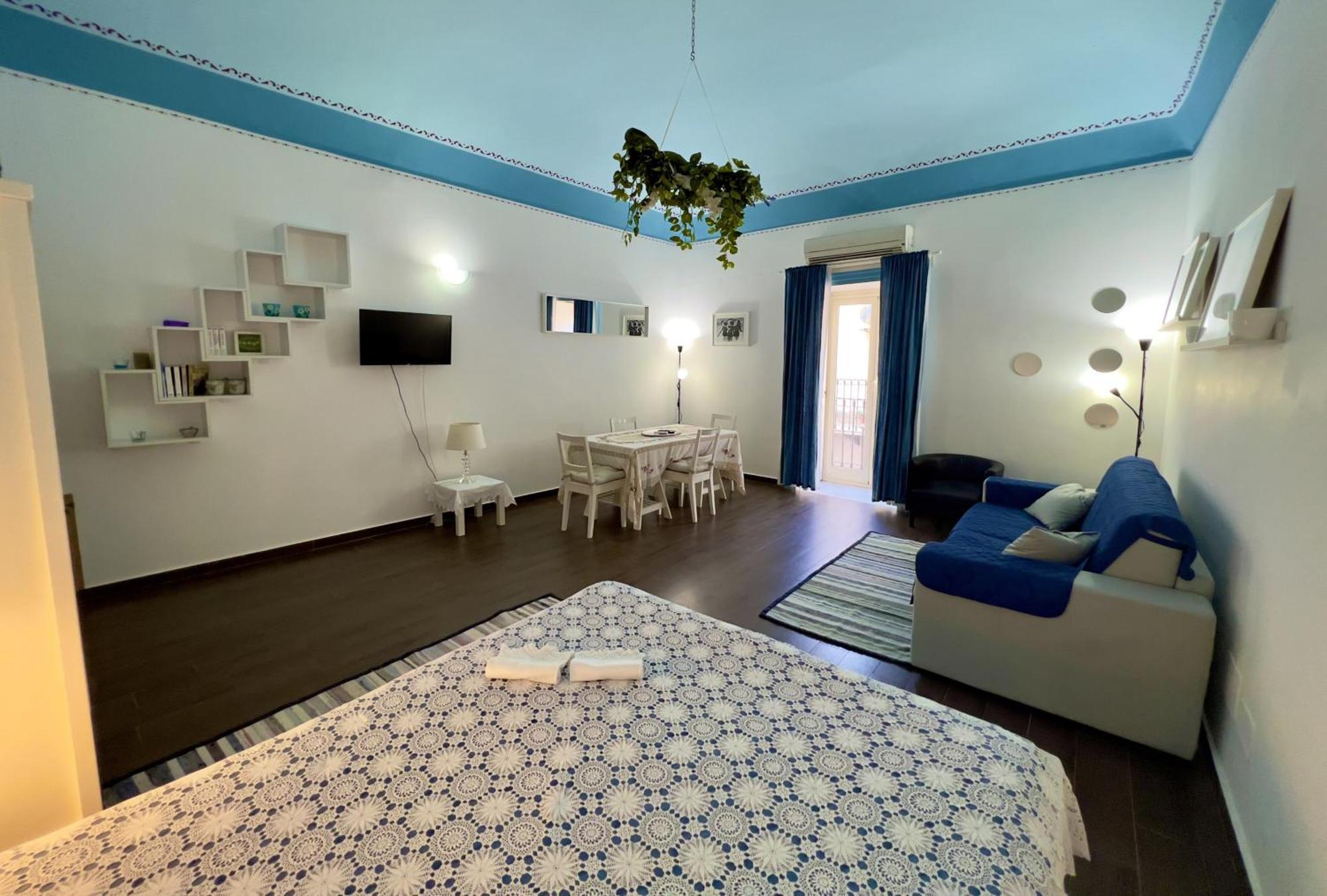 Porto Salvo Apartments - By Vacation Service تْشيفالو الغرفة الصورة