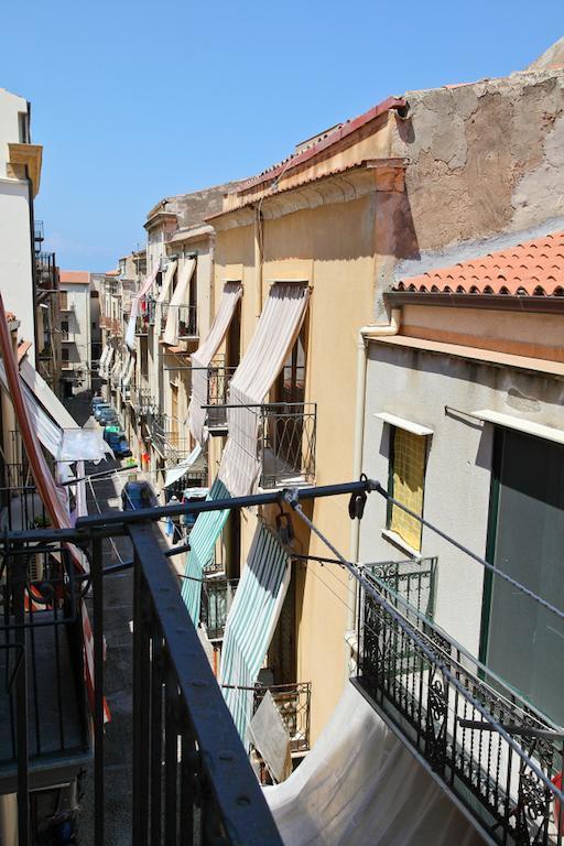 Porto Salvo Apartments - By Vacation Service تْشيفالو الغرفة الصورة