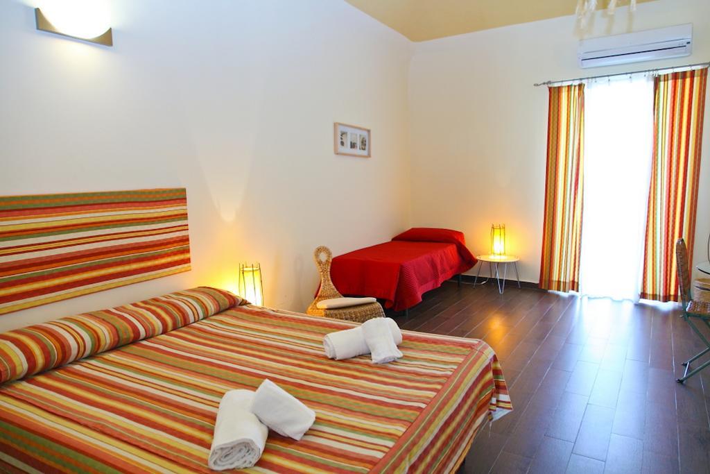Porto Salvo Apartments - By Vacation Service تْشيفالو المظهر الخارجي الصورة